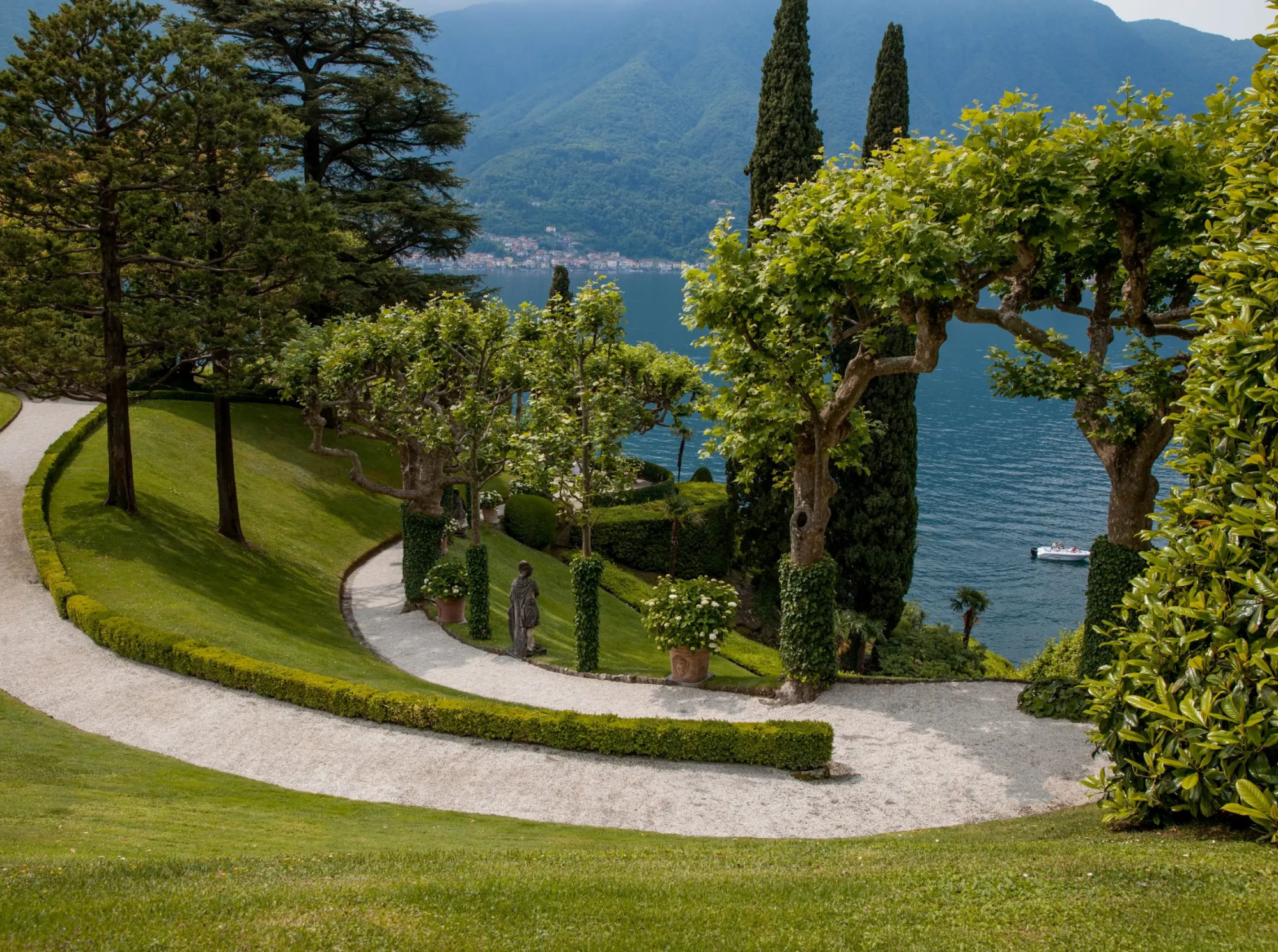 FAI-Villa-del-Balbianello-Foto-di-Carolina-Prieto_2015_©-FAI-–-Fondo-per-lAmbiente-Italiano-scaled